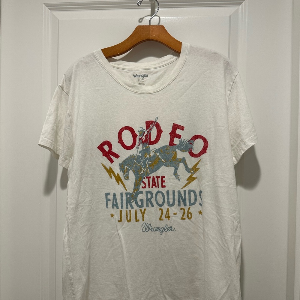 Wrangler White Rodeo Fairgrounds T-Shirt